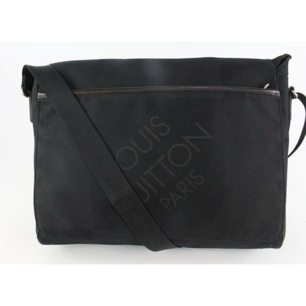 Louis Vuitton Black Damier Geant Messenger Crossbody Laptop Bag 12LV118